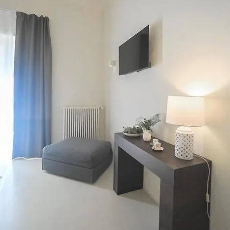 42 Zanardelli Bed & Breakfast *